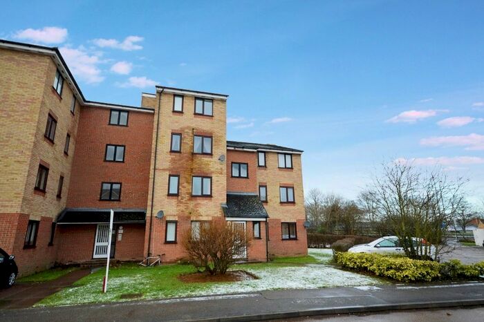 1 Bedroom Flat To Rent In Prestatyn Close, Stevenage, SG1