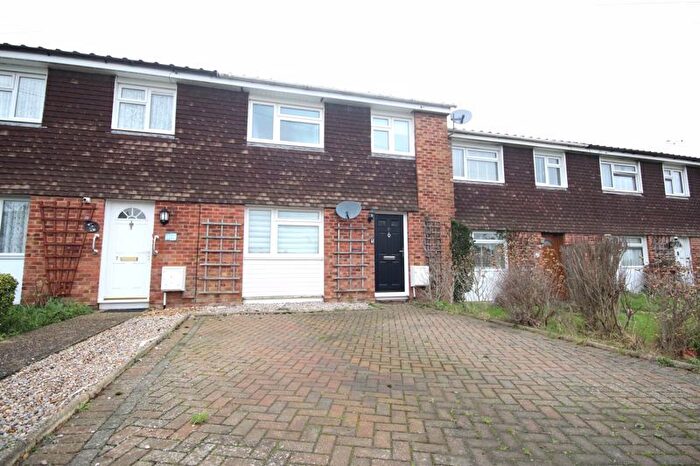 3 Bedroom Terraced House To Rent In Tutsham Way, Paddock Wood, Tonbridge, TN12