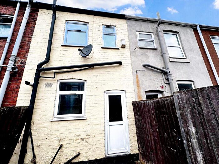 2 Bedroom House To Rent In Barker Street, Mexborough, S64