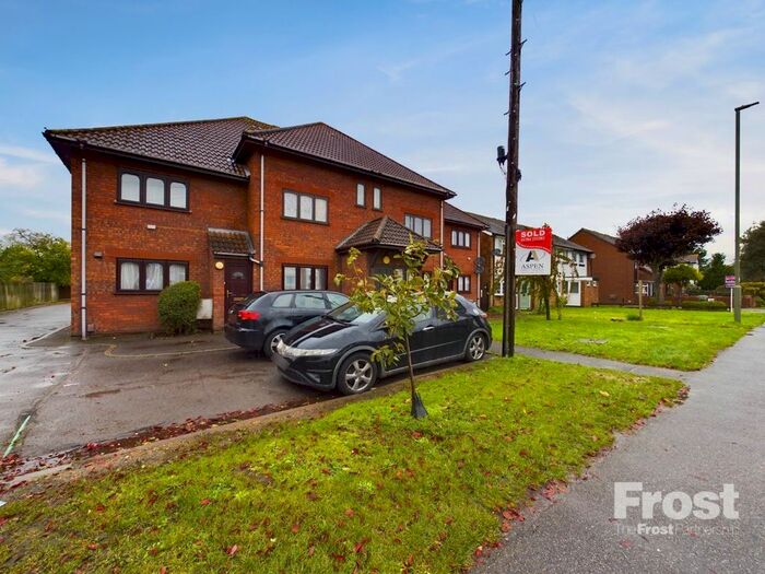 1 Bedroom Flat To Rent In Stanwell Road, Ashford, Surrey, TW15