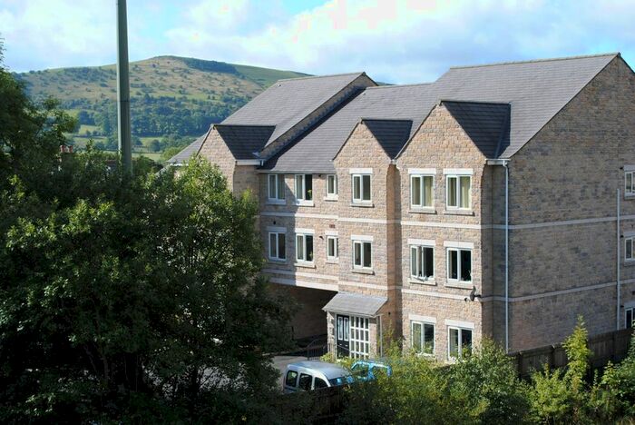 2 Bedroom Flat To Rent In The Sidings, Chinley, High Peak, SK23