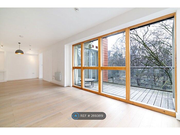 1 Bedroom Flat To Rent In Featherstone Street, London, EC1Y