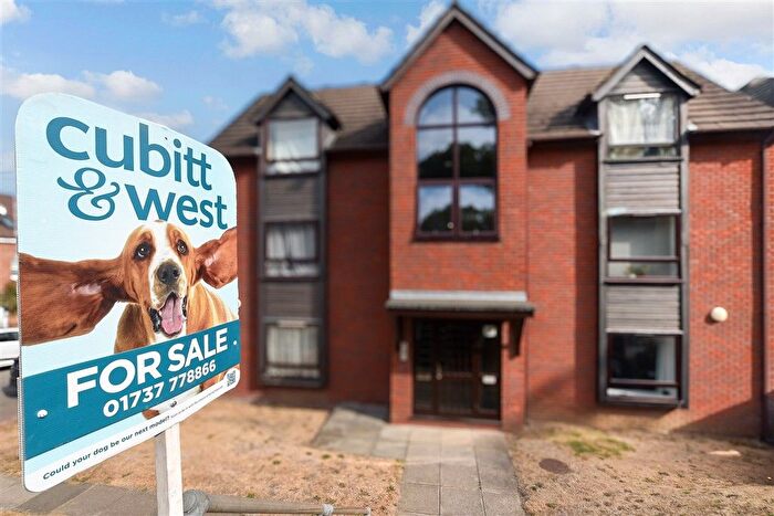 Studio For Sale In Elm Road, Redhill, Surrey, RH1