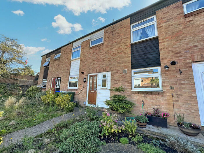 3 Bedroom Terraced House To Rent In Claston Close, Dartford, DA1