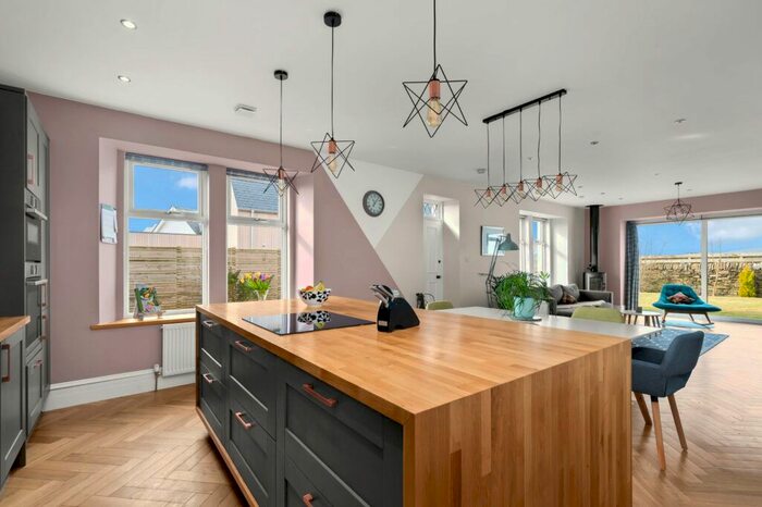 4 Bedroom Detached House For Sale In Kellas Road, Wellbank, Broughty Ferry, Dundee, DD5