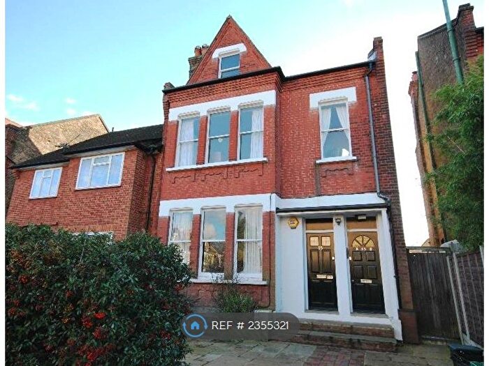 1 Bedroom Flat To Rent In Cedars Road, Beckenham, BR3