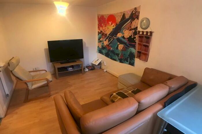 2 Bedroom Flat To Rent In Bed – Maple Gardens, , Wilmslow Road, Withington, M20