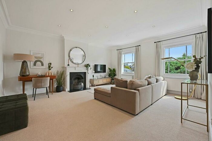 2 Bedroom Apartment To Rent In Carlton Hill, St Johns Wood, NW8
