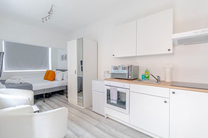 1 Bedroom Flat To Rent In Jeymer Avenue, London ., NW2