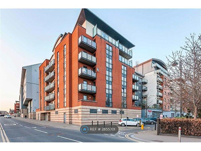 1 Bedroom Flat To Rent In Johnston Court, London, E10