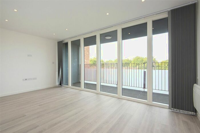 2 Bedroom Flat To Rent In Kanbi House, 1A Mentmore Terrace, London E8