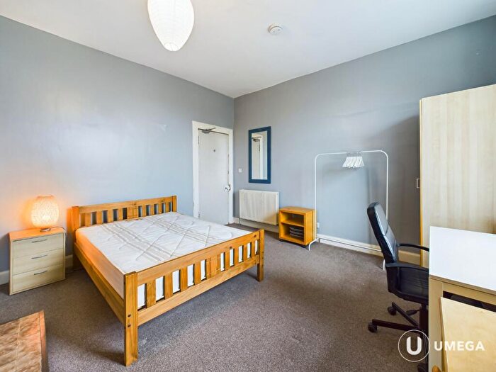 4 Bedroom Apartment To Rent In Marchmont Crescent, Marchmont, Edinburgh, EH9