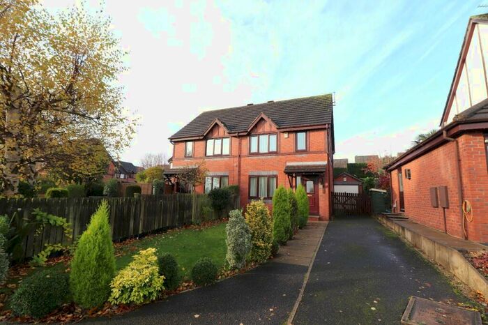3 Bedroom Semi-Detached House To Rent In Sheridan Way, Pudsey, West Yorkshire, LS28