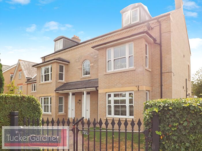 2 Bedroom Flat To Rent In Cambridge Road, Cambridge, CB22