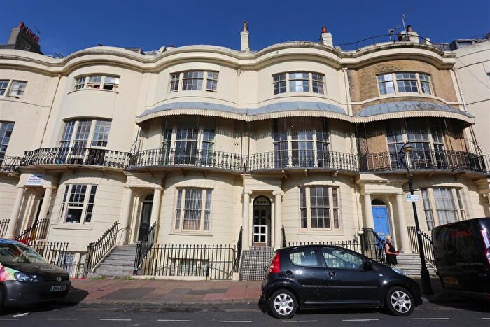 Studio To Rent In Regency Square, Brighton, BN1