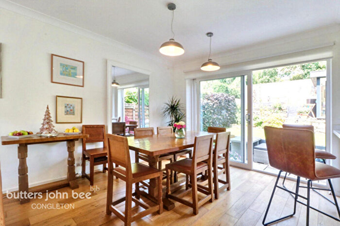 4 Bedroom Town House For Sale In Berkshire Drive, Lower Heath, Congleton, CW12