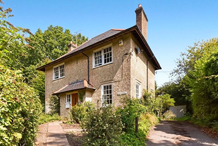 3 Bedroom Detached House To Rent In Hewshott Lane, Liphook, Hampshire, GU30