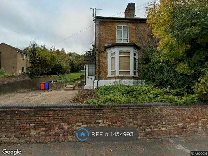 1 Bedroom Maisonette To Rent In Highwycombe, Bucks, HP11