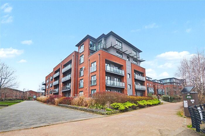 2 Bedroom Flat For Sale In Aire Quay, Hunslet, Leeds, West Yorkshire, LS10