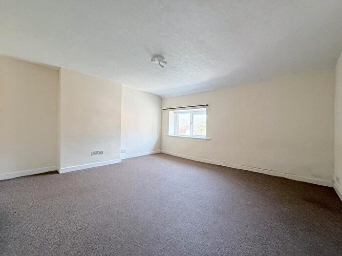 2 Bedroom Flat To Rent In King Street, Belper, DE56