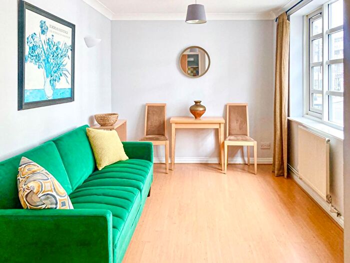 1 Bedroom Flat To Rent In St. John Street, Clerkenwell, EC1V