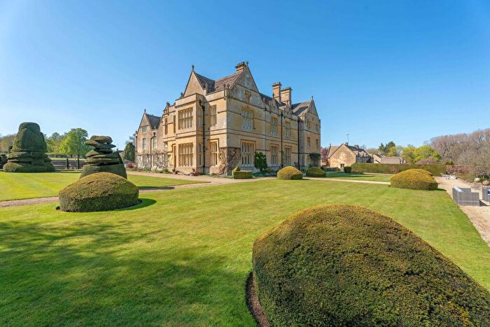 2 Bedroom Flat For Sale In Brockhampton, Brockhampton Park, GL54