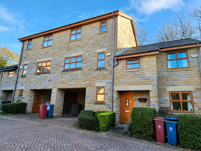 3 Bedroom Mews For Sale In Church Gardens, Longridge, Longridge, PR3