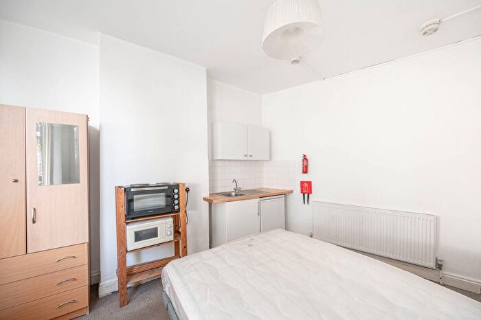 Studio To Rent In Sumatra Road, West Hampstead, London, NW6