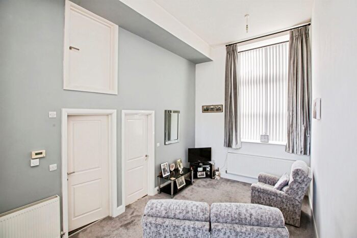 2 Bedroom Flat For Sale In Prescott Street, Halifax, HX1