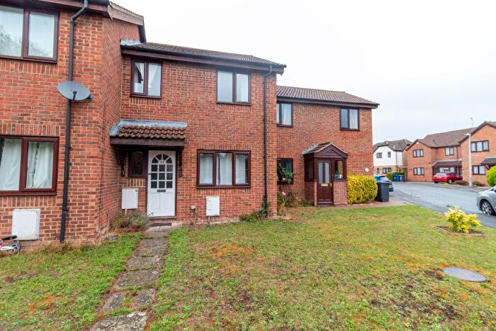 3 Bedroom Terraced House To Rent In Violet Close, Cambridge, CB1