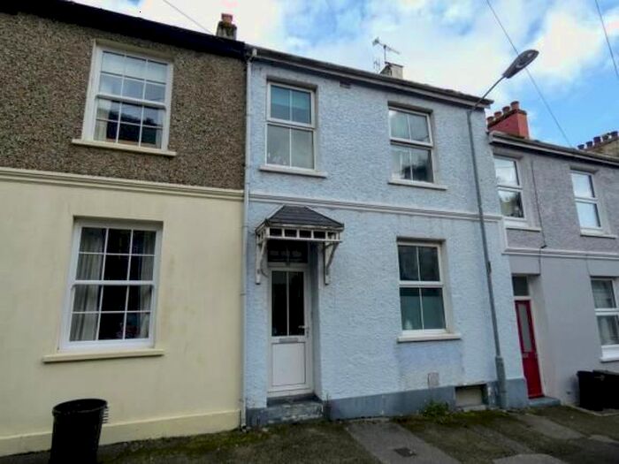 5 Bedroom Property To Rent In New Street, Falmouth TR11