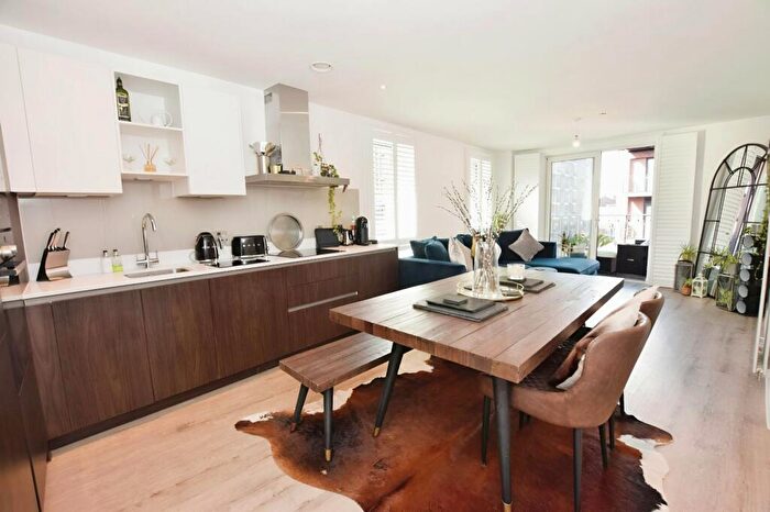 2 Bedroom Flat To Rent In Forge, Lockside Lane, Salford, M5