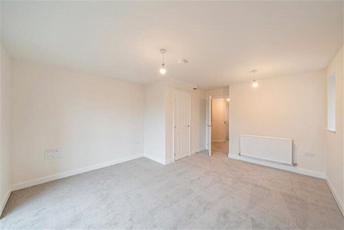 3 Bedroom Link Detached House To Rent In Bedroom Link Detached House In Daisy Lane, Throckley, NE15