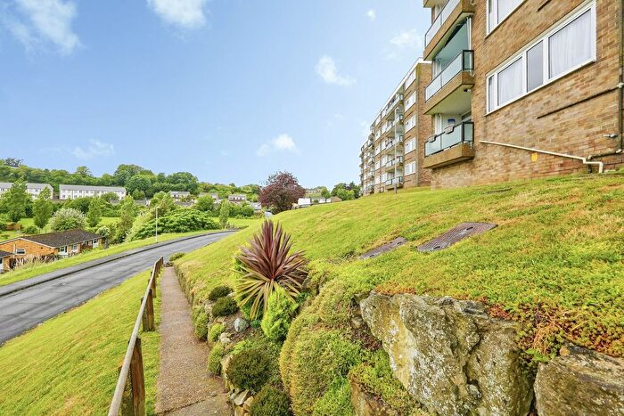 2 Bedroom Maisonette For Sale In Collingwood Rise, Folkestone, Kent, CT20