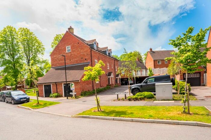 2 Bedroom Property To Rent In Grange Road, Chalfont St. Peter, Gerrards Cross SL9