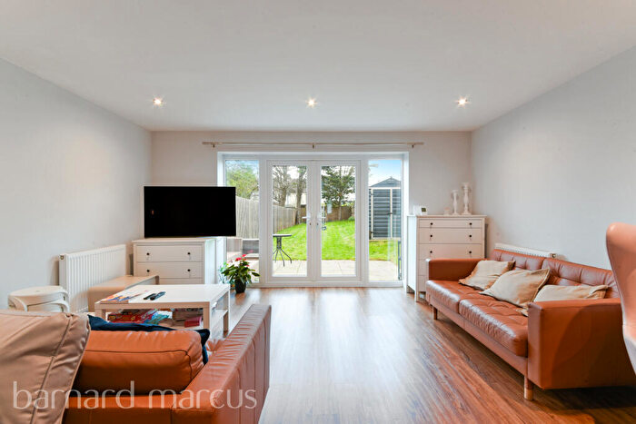 4 Bedroom House To Rent In Dibdin Road, Sutton, SM1