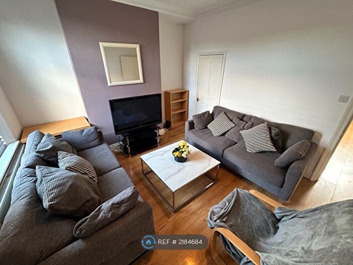 5 Bedroom Terraced House To Rent In Bentley Lane, Leeds, LS6