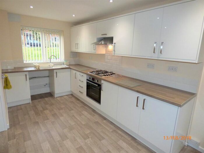 3 Bedroom Terraced House To Rent In Pipit Close, Measham, Swadlincote, DE12