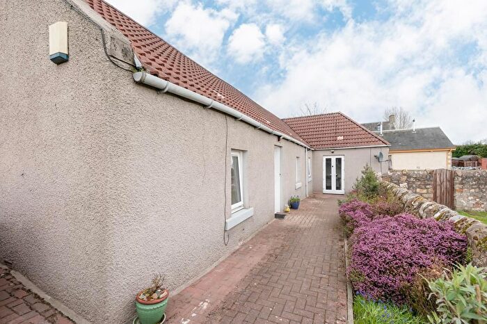 3 Bedroom Cottage For Sale In Cupar Road, Kennoway, KY8
