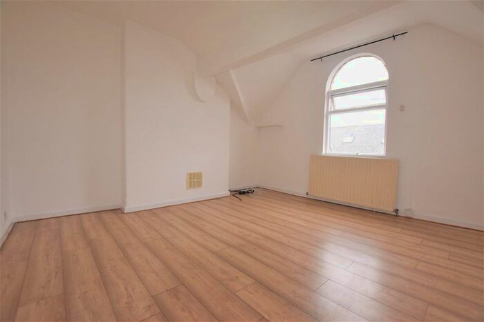 2 Bedroom Flat To Rent In Clarendon Road, Manchester, M16