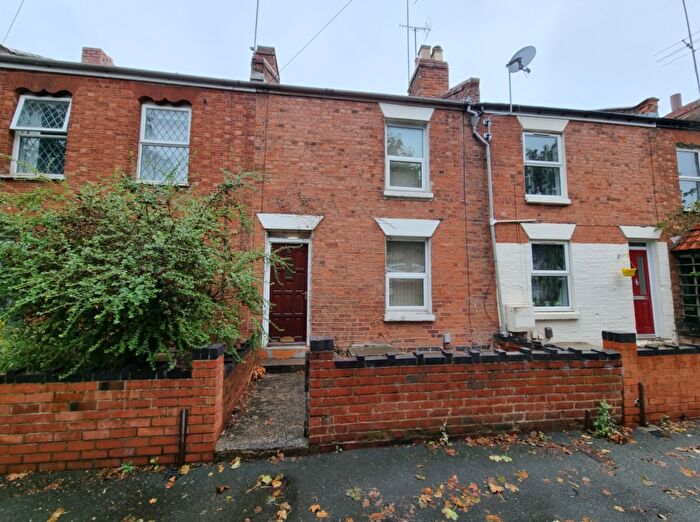 3 Bedroom House Of Multiple Occupation For Sale In Grove Place, Leamington Spa, CV31