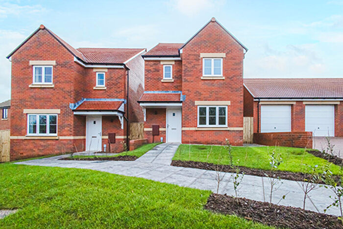 3 Bedroom Detached House For Sale In Grove Farm Close, Royal Wootton Bassett, Swindon, SN4