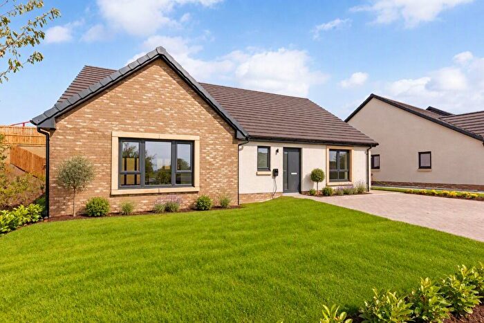 3 Bedroom Bungalow For Sale In - Linen Lea, Leburn Square, Auchtermuchty, Fife, KY14