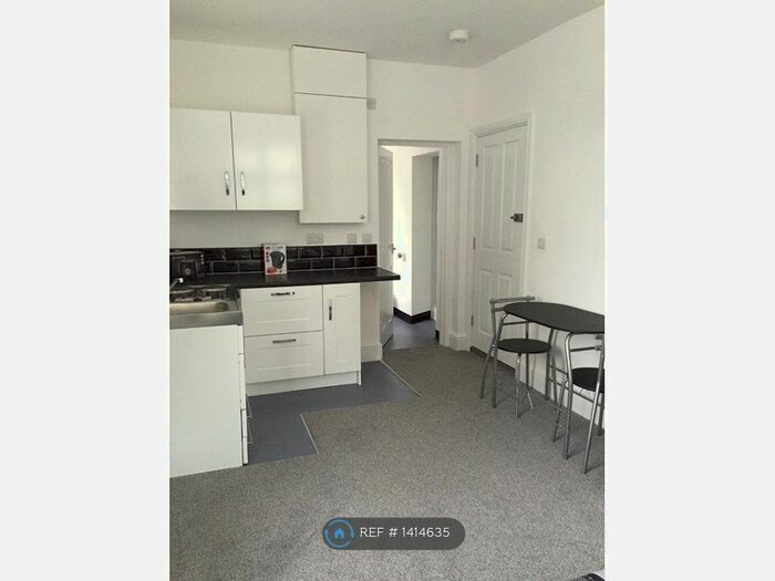 Studio To Rent In Moseley Avenue, Coventry, CV6