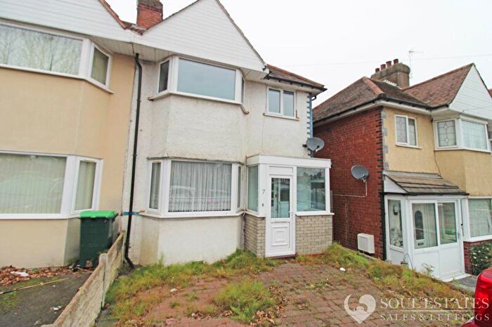 3 Bedroom Semi-Detached House To Rent In Lower City Road, Oldbury, B69