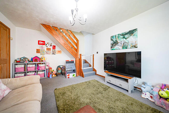 2 Bedroom Town House To Rent In Windsor Avenue, Leicester, Leicestershire, LE6