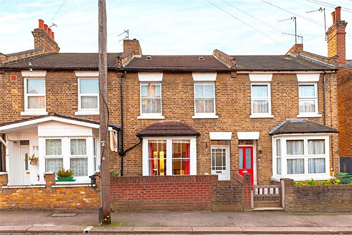 3 Bedroom Terraced House For Sale In Browns Road, Walthamstow, London, E17