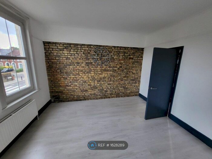 4 Bedroom Maisonette To Rent In Sangley Road, London, SE6