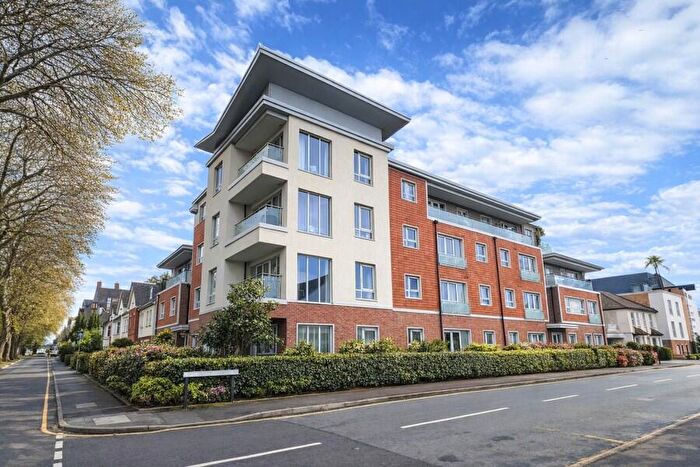 1 Bedroom Apartment To Rent In Woking, GU21