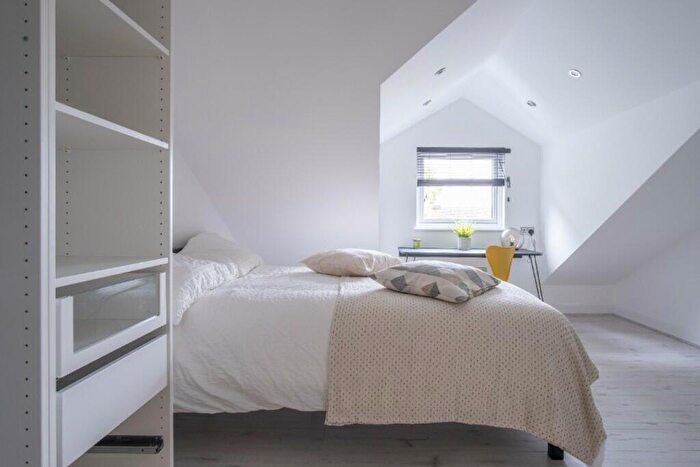 6 Bedroom House To Rent In Boultham Avenue, Lincoln, LN5